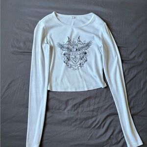 Garage white graphic thin long sleeve crop top